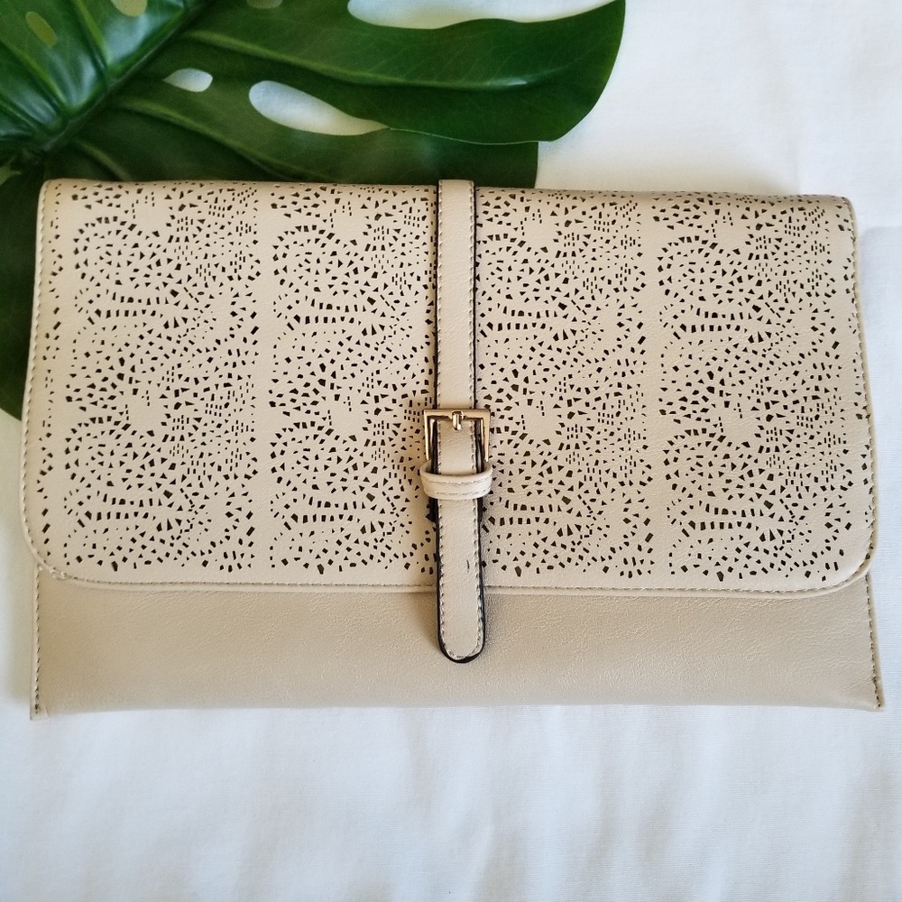 NWOT • Taupe Envelope Clutch